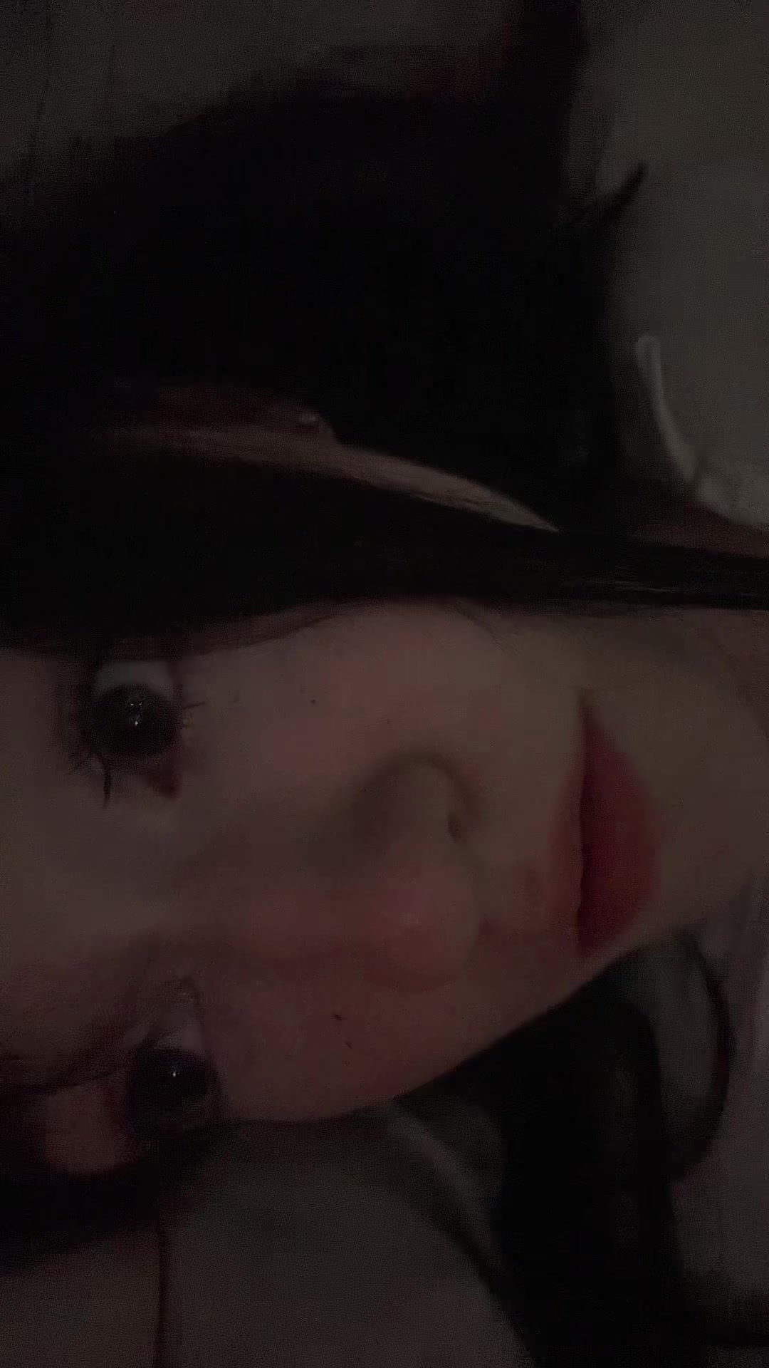 @Рая блин не из рая😫