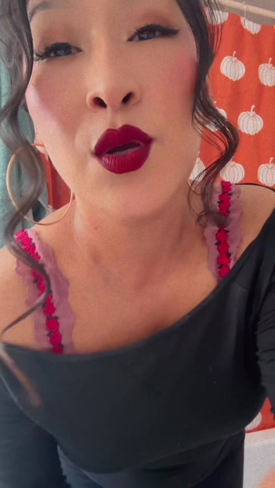 @_ParedesParedes