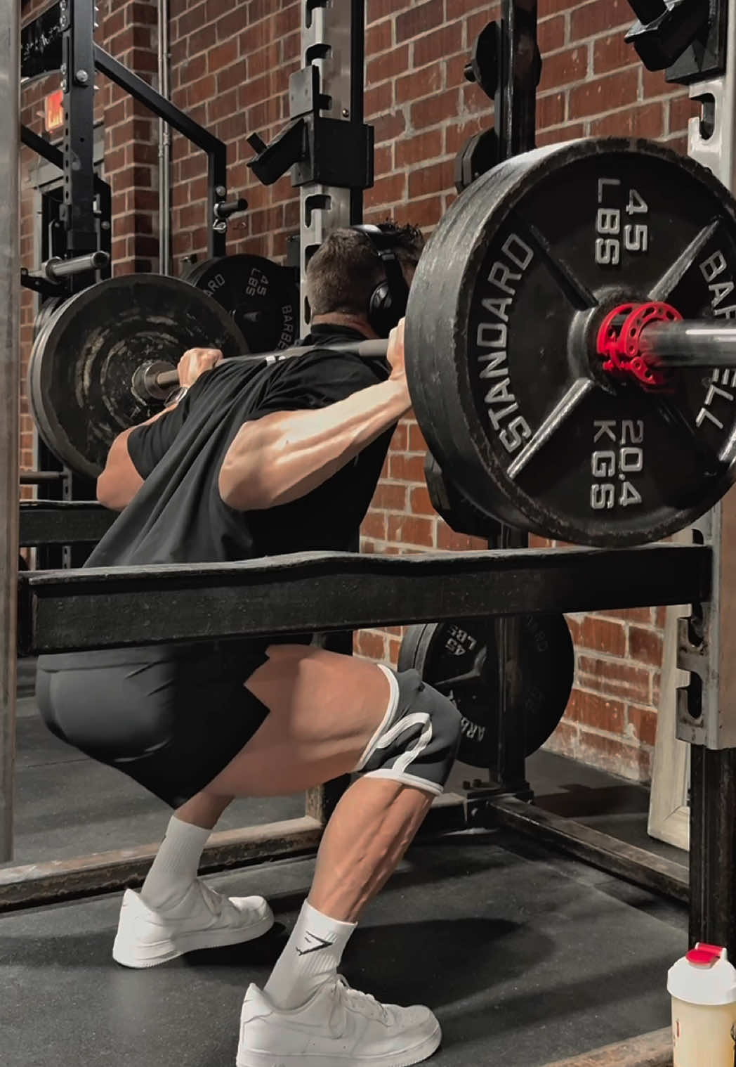 @robertlifts