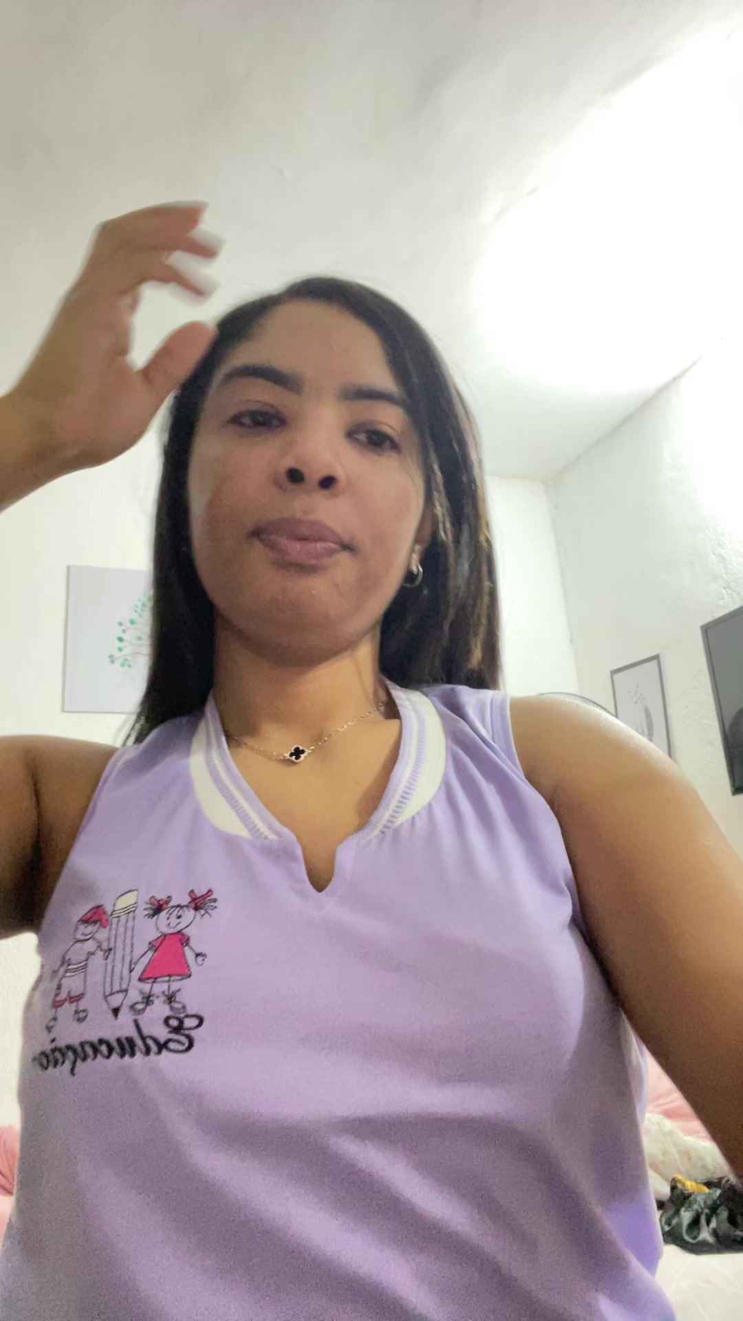 @laari.nasciment0