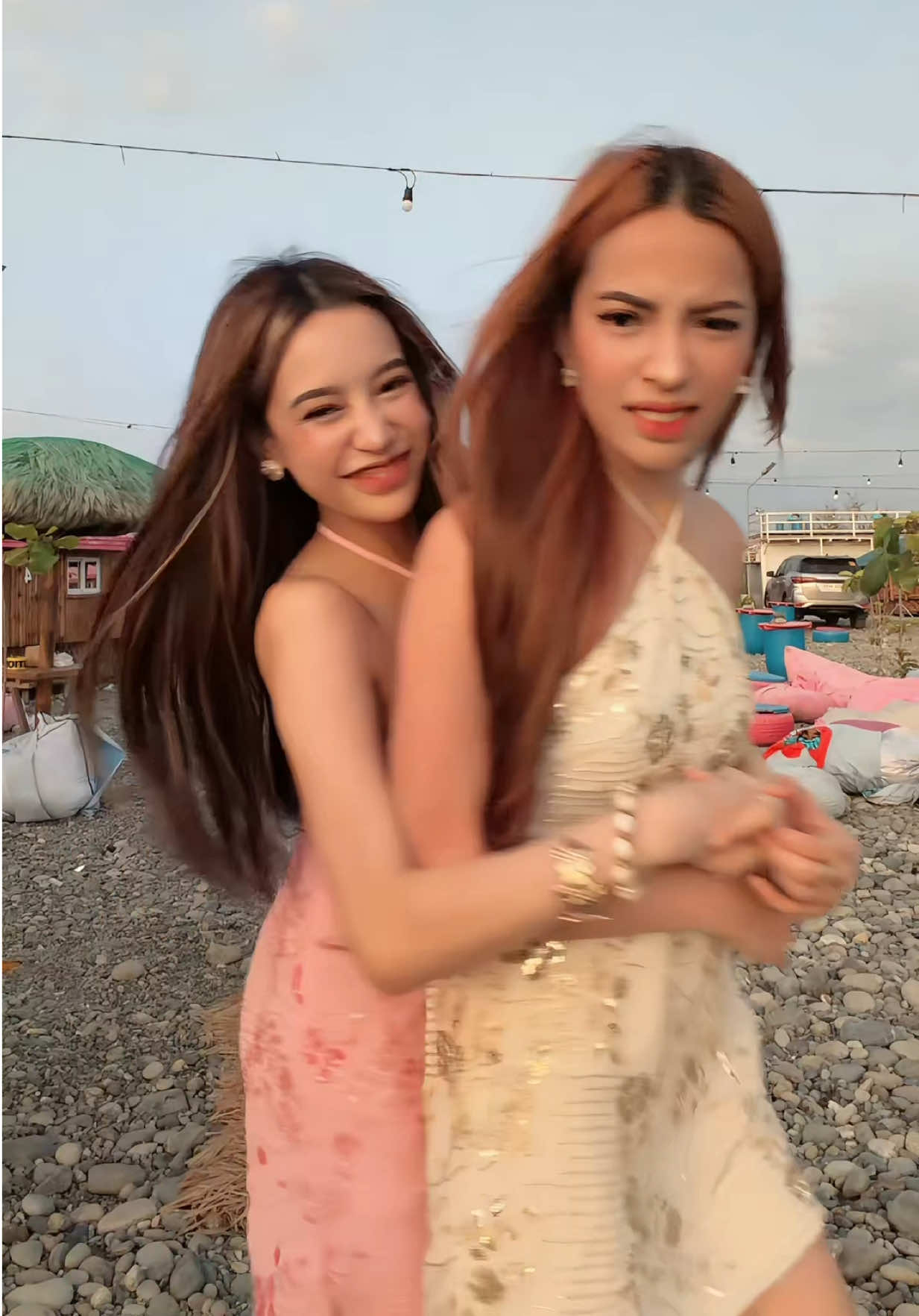 @Marie Twins🐵👭🏼