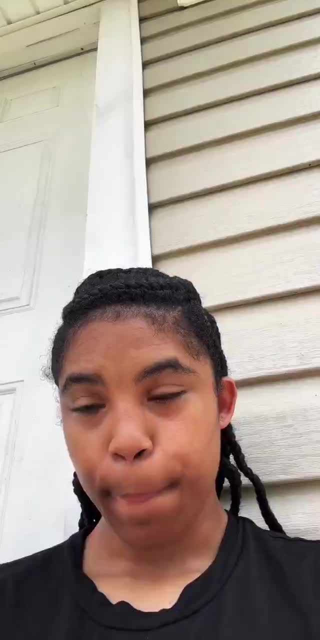 @MickeiaDior