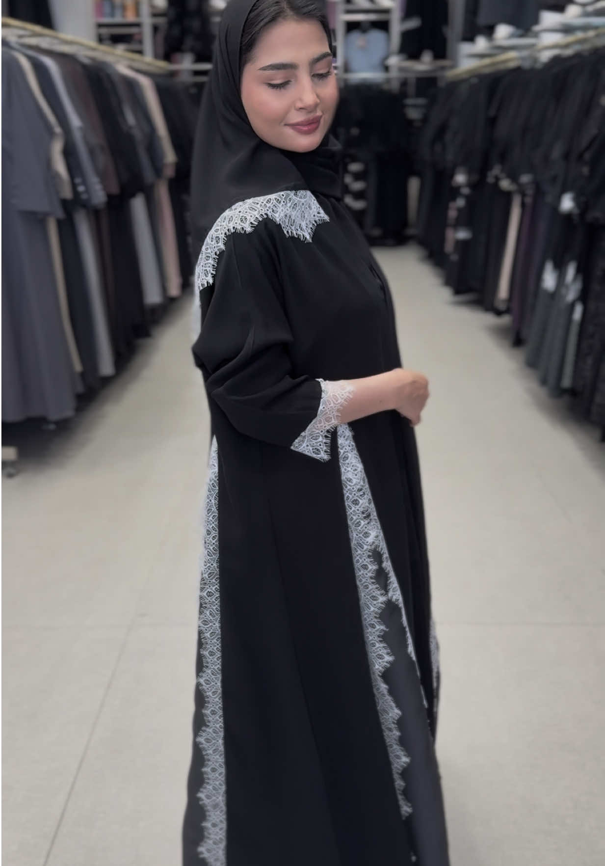 @عبايات يونا ( فرع حائل )