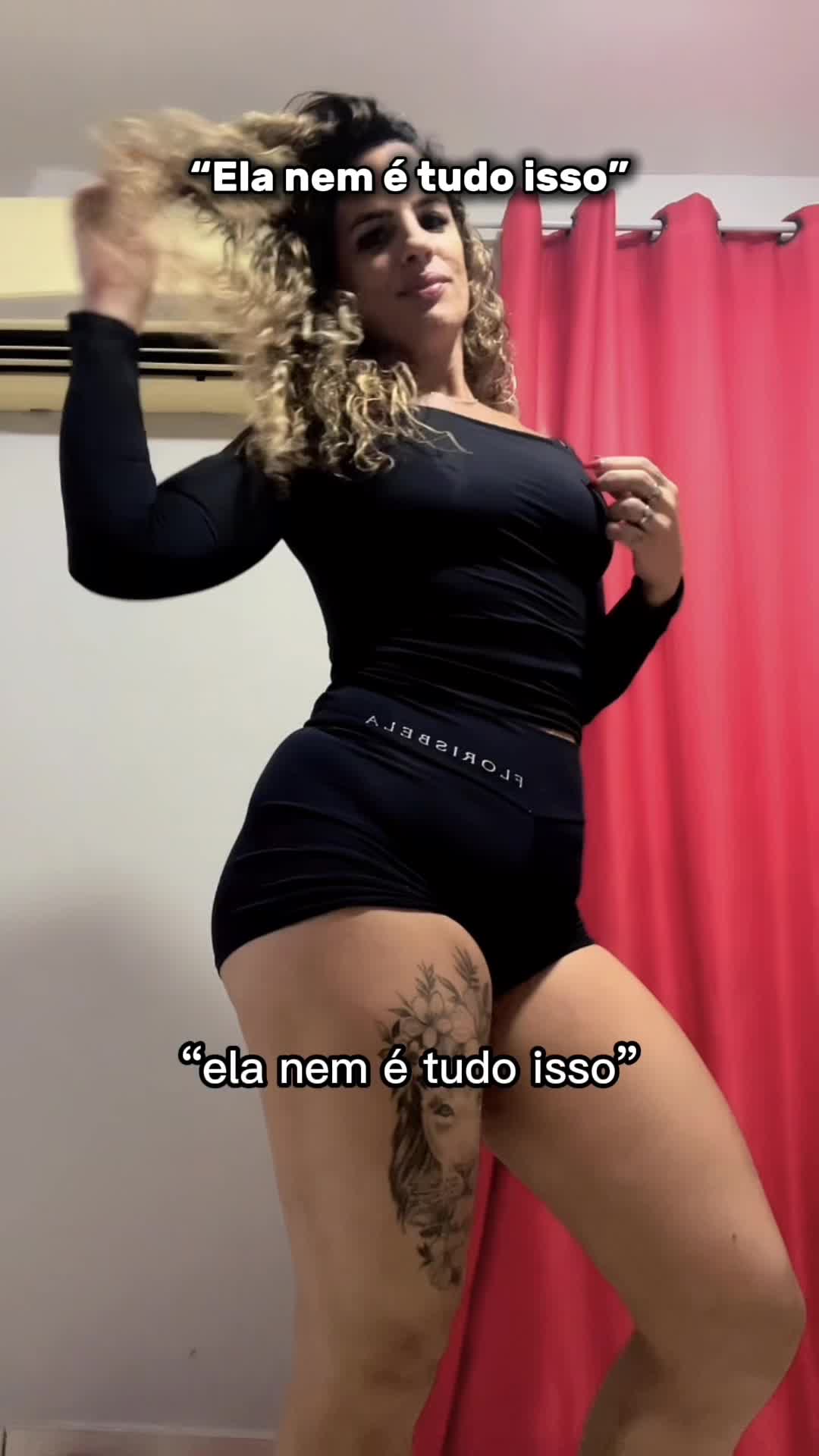 @Alyne França