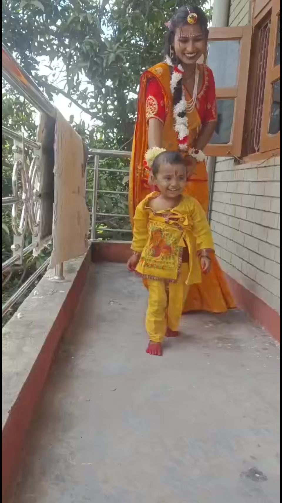 @AartiSah37🖤🩶