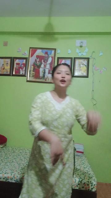 @लेआ गुरुङ