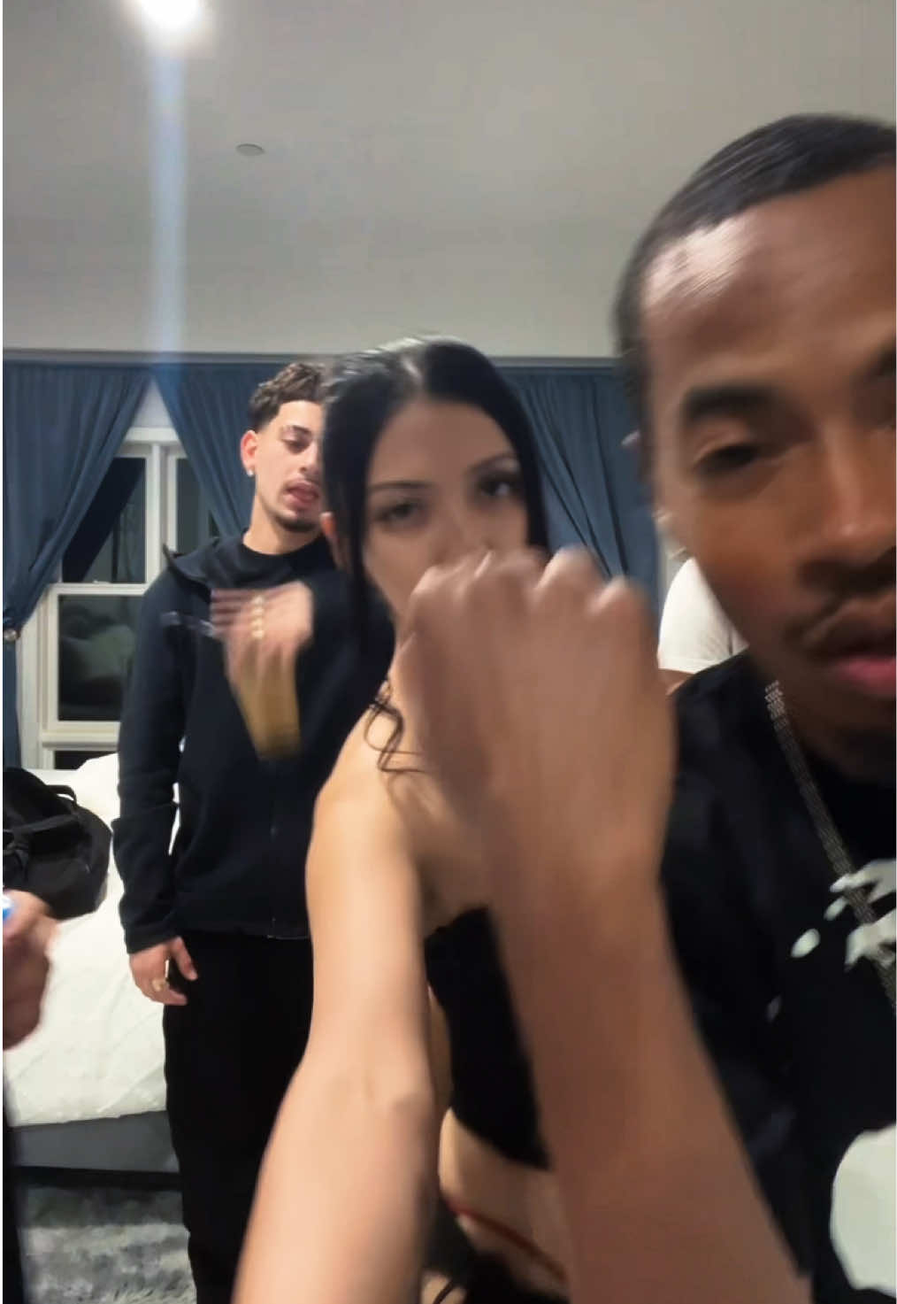 @Alexi$