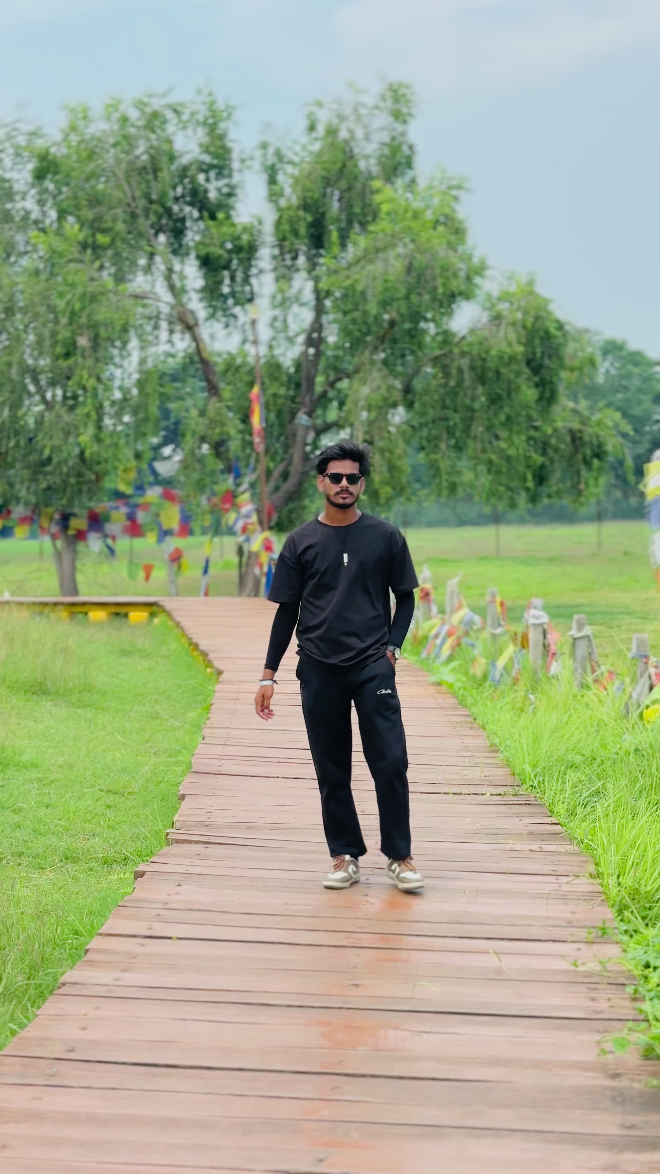@$ Suraj🗡️ maurya 