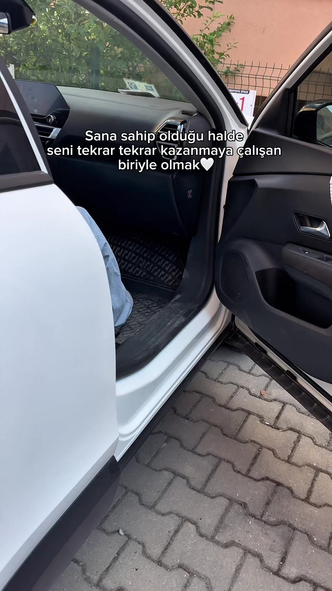 @MEYSHA