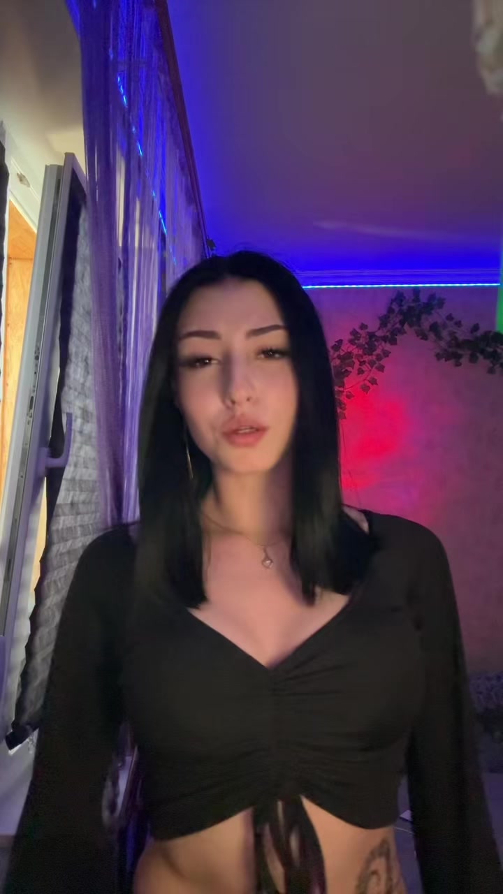@karina