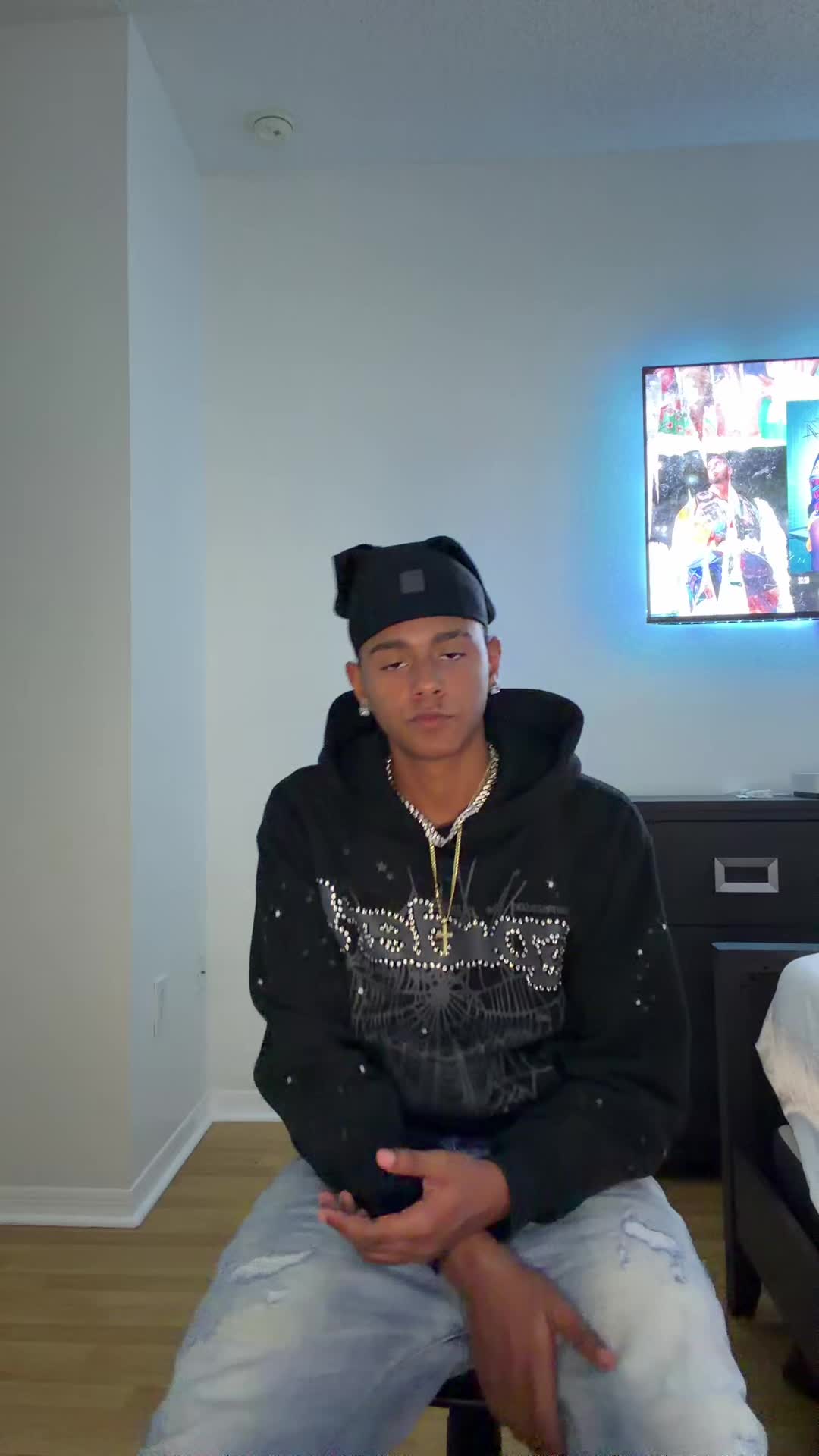 @Mykel_spam🥷