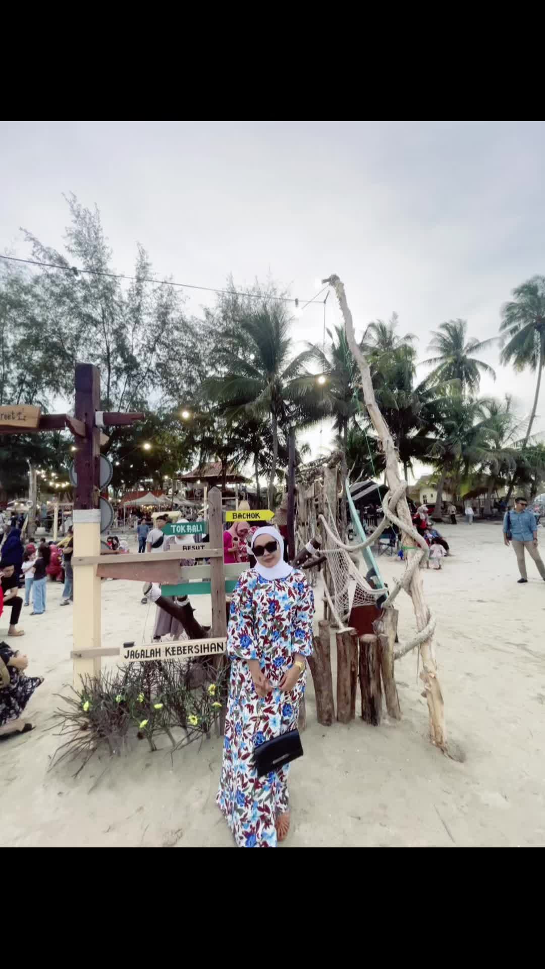 @NadzirahAqilah🦋༘⋆