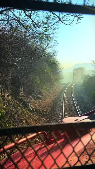 @elsr.deltren