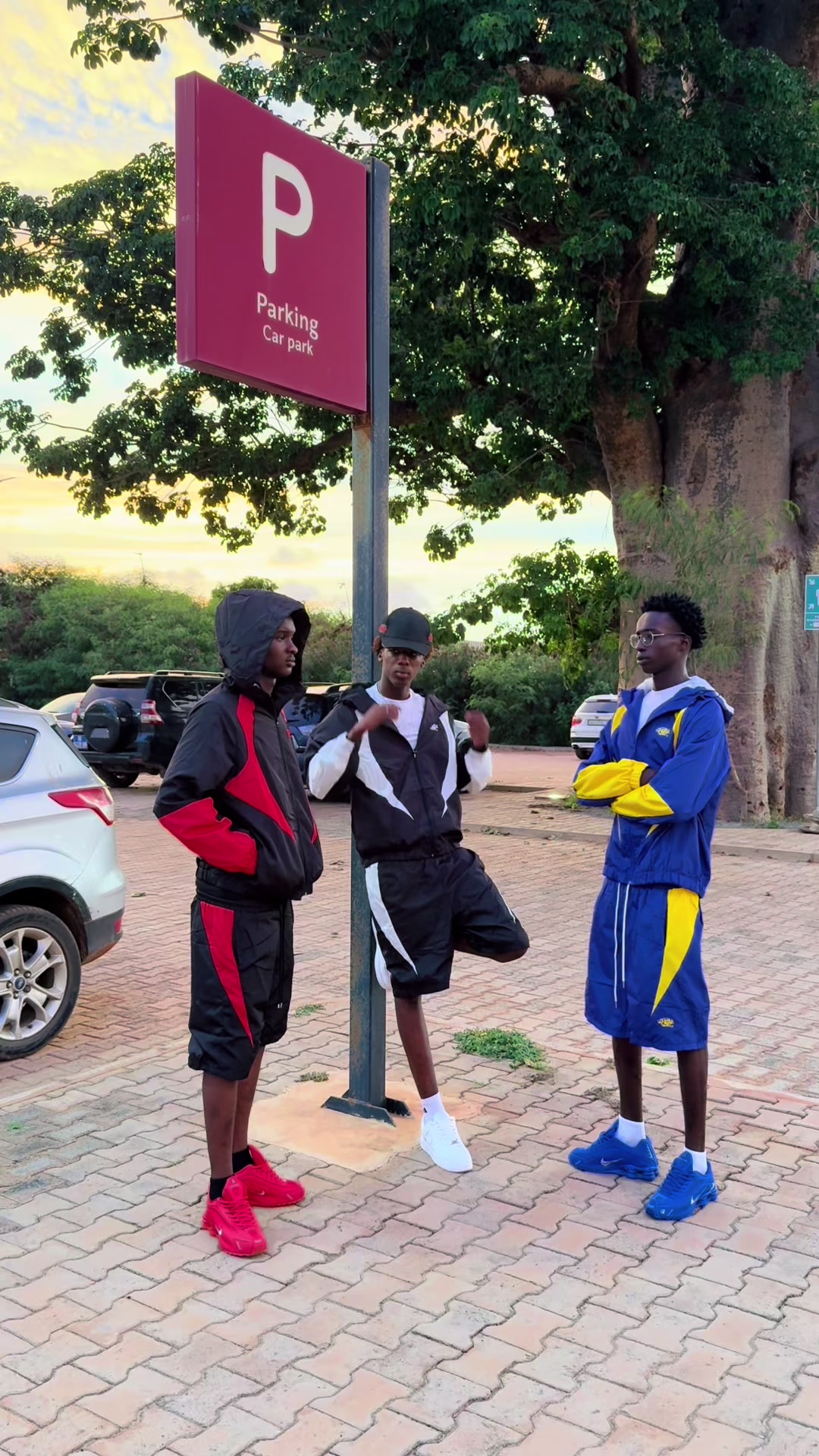 @Mahmud 🇸🇳