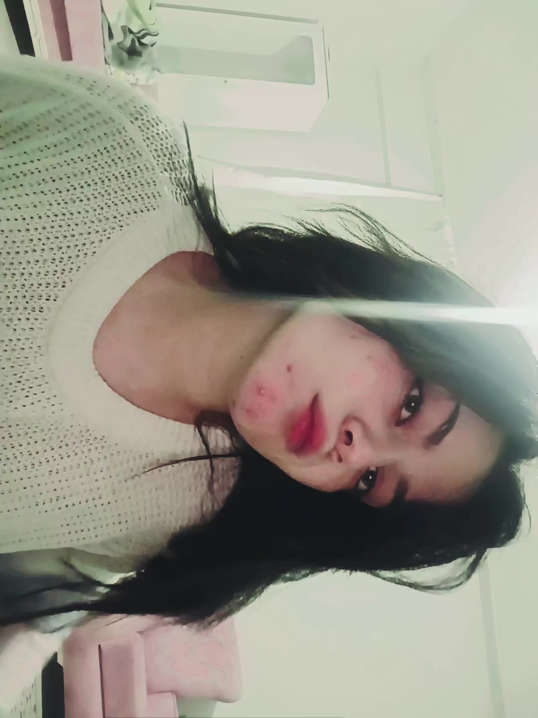 @Bella