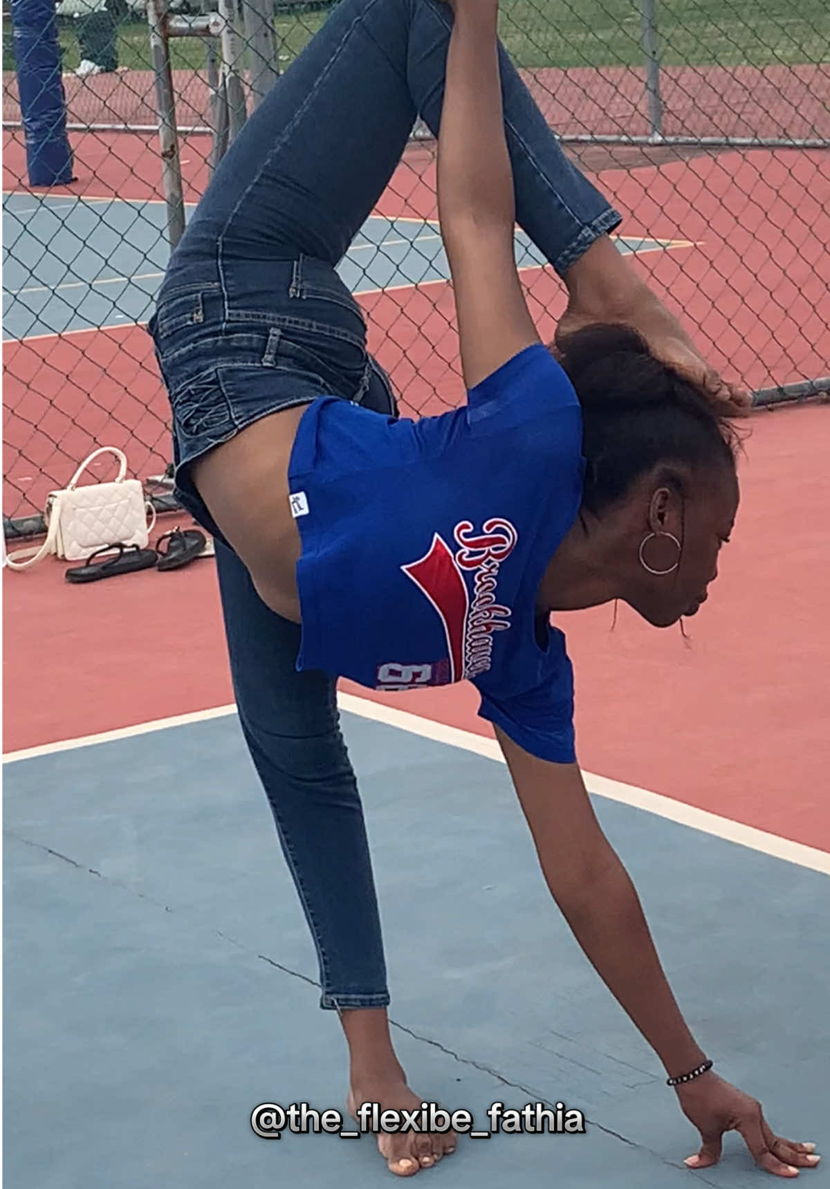 @the_flexible_fathia
