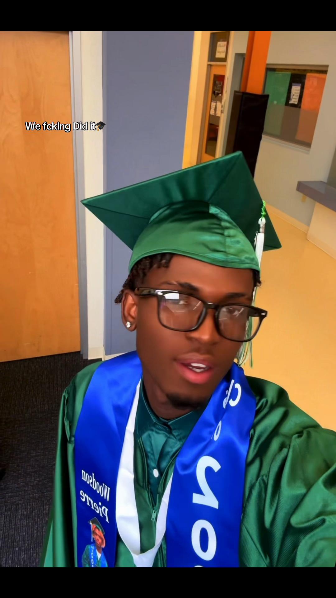 @𝓘𝔃𝓸𝓮_𝓦𝓸𝓸𝓭🇭🇹🫆