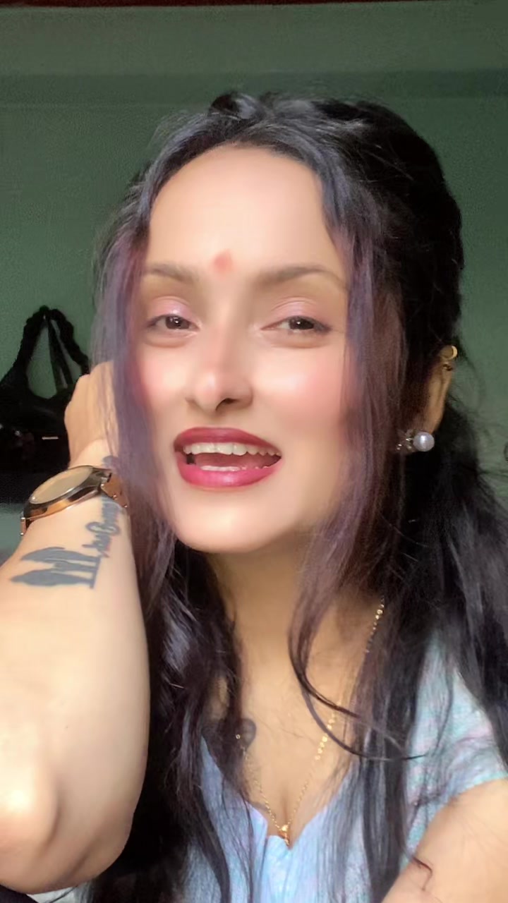 @Binita_poudel🦋officials🧿🧿🫶