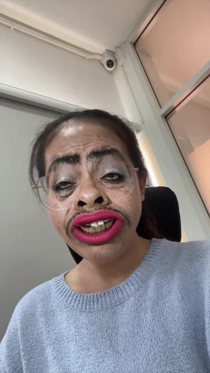 @AomzHappy