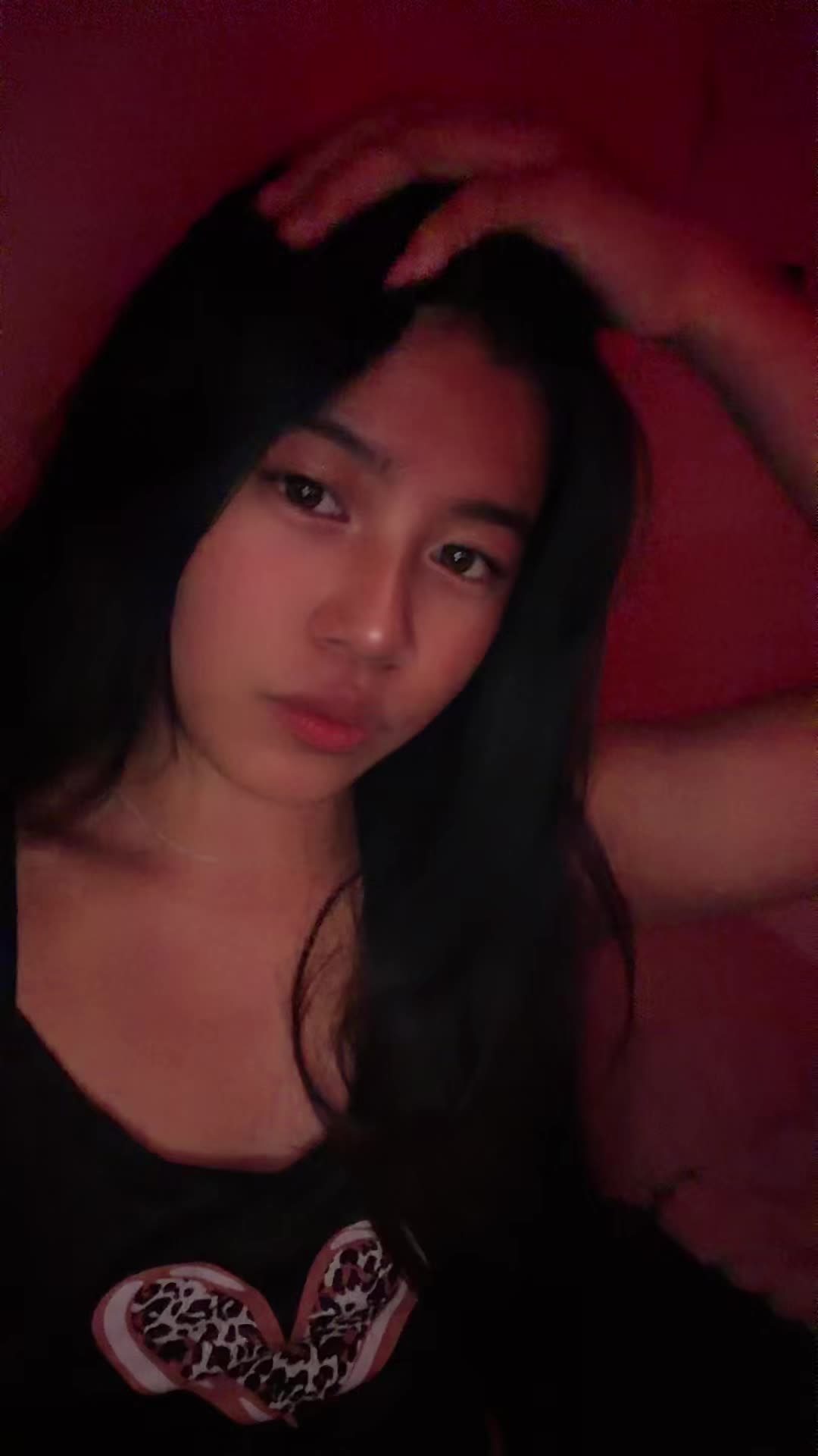 @愛𝗟𝗨𝗡𝗔.