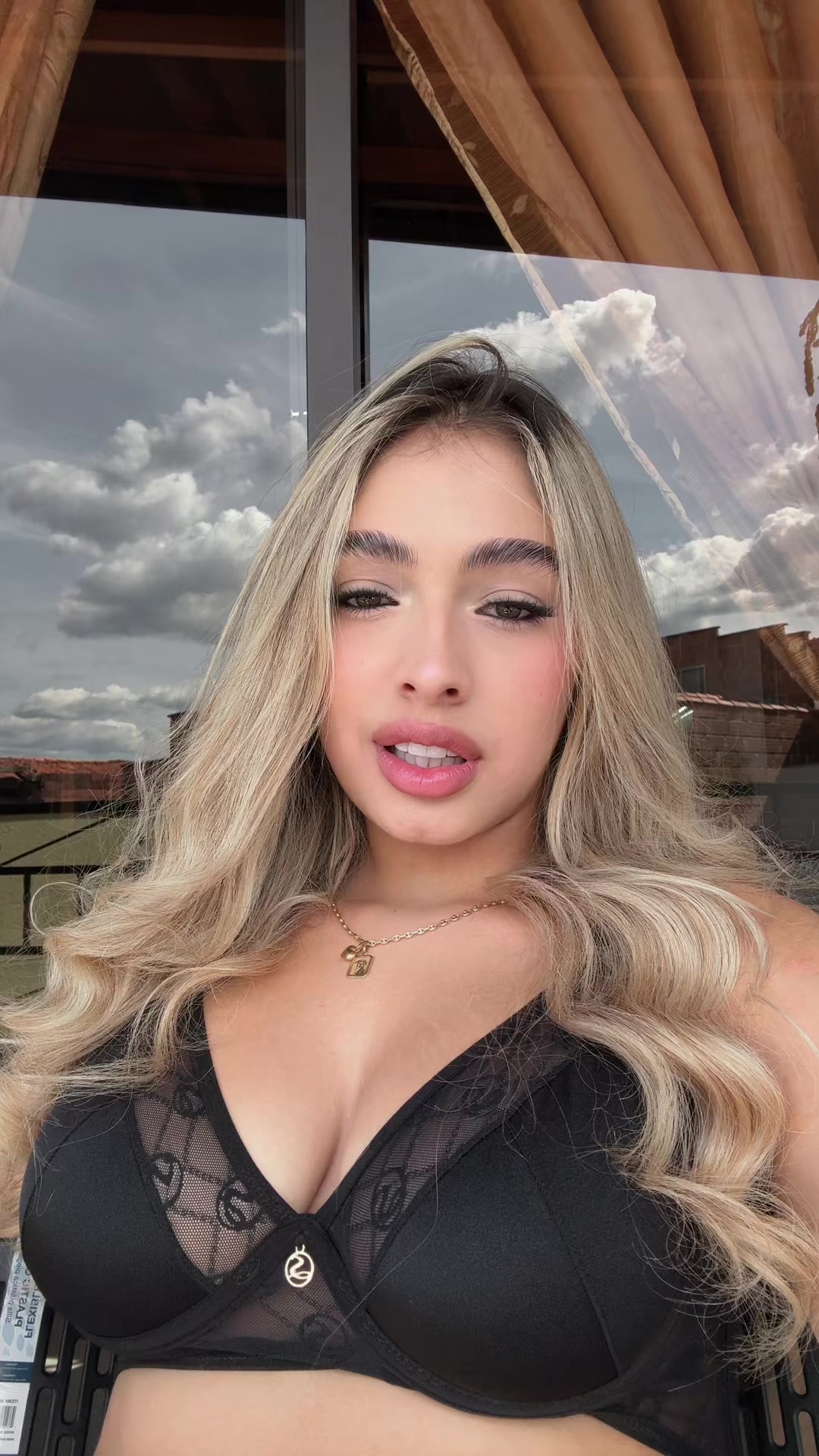 @valeria_om