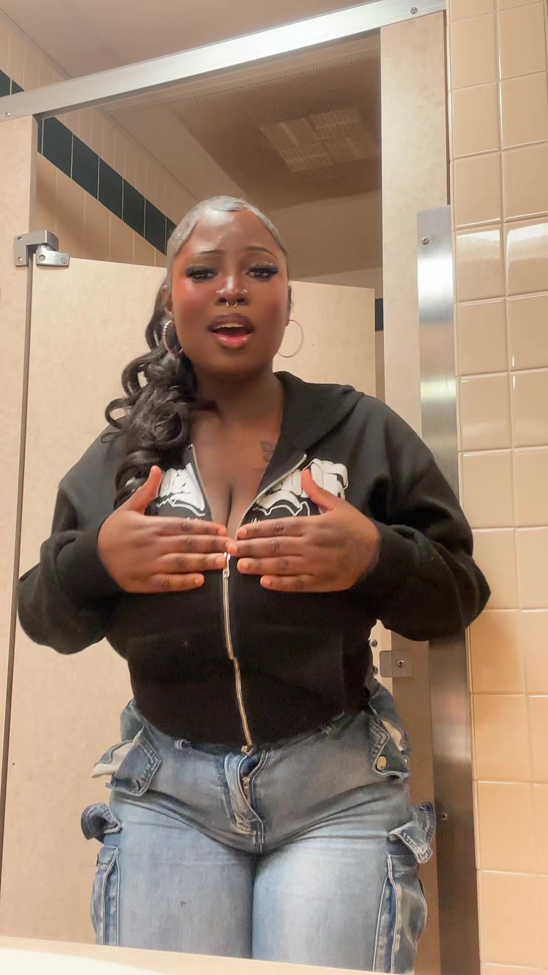 @Nicole🇬🇭🇺🇸💵