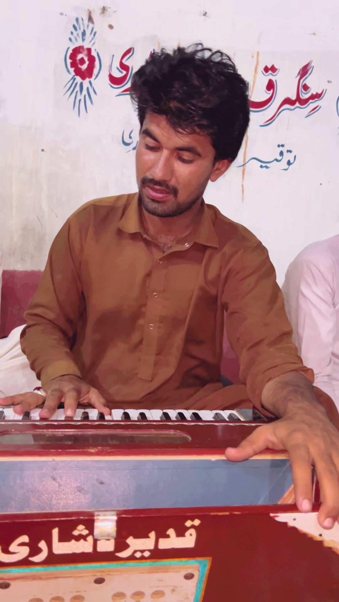 @𝐒𝐢𝐧𝐠𝐞𝐫𝑄𝑎𝑑𝑖𝑟𝐋ashari