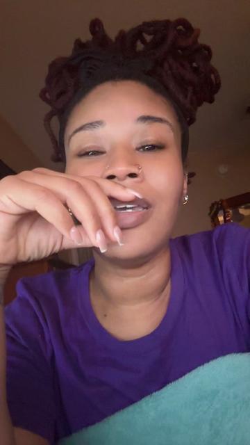 @PrettiFaceRee🌹