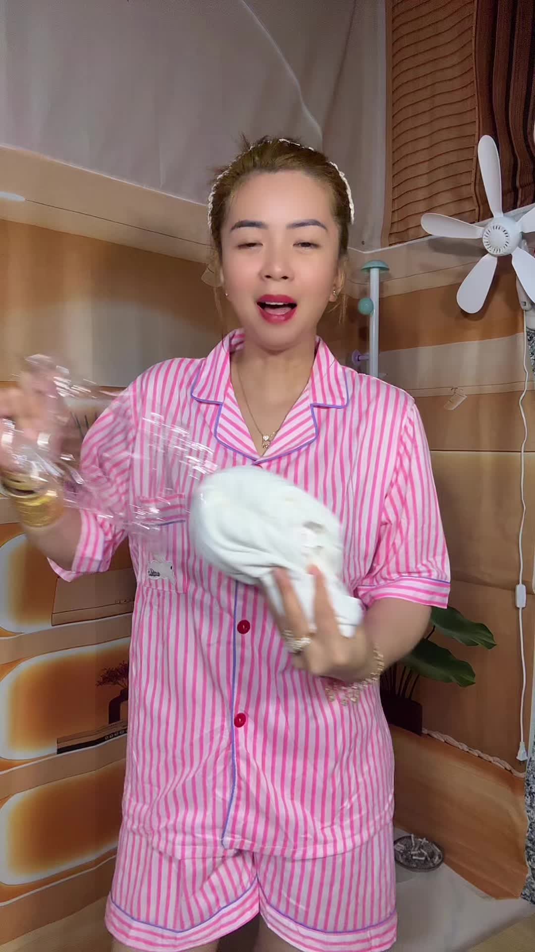 @Em Cẩm Nè