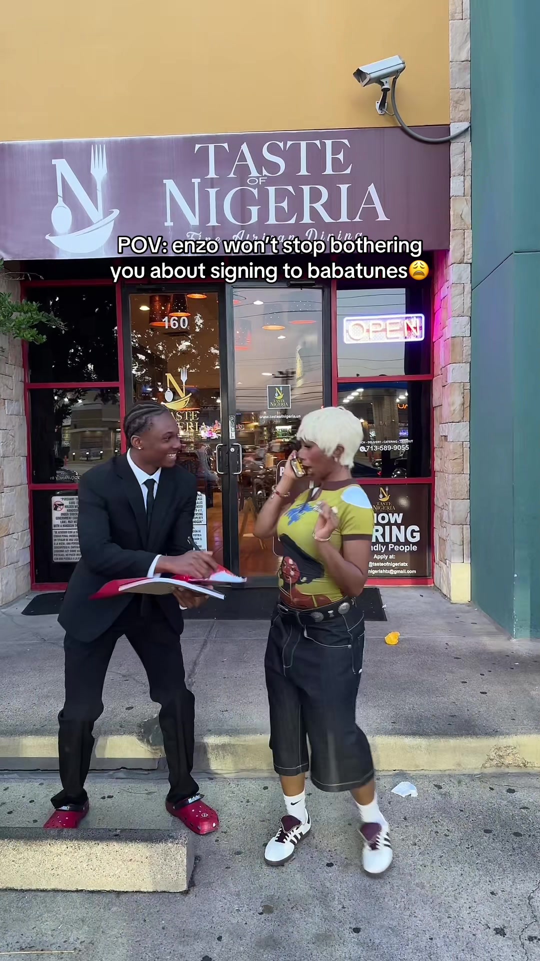 @Os&eacute; (oh-say)