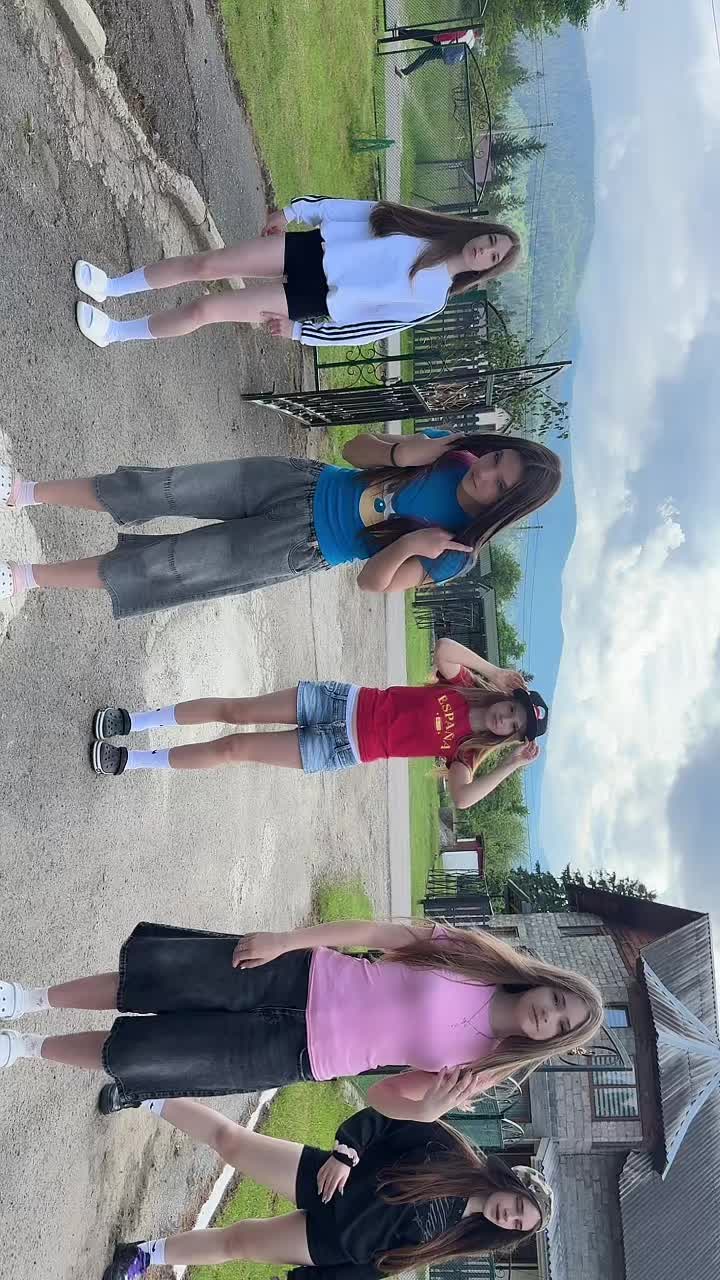 @threeautisticpeopl