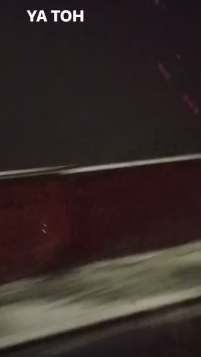 @Lyricslocator