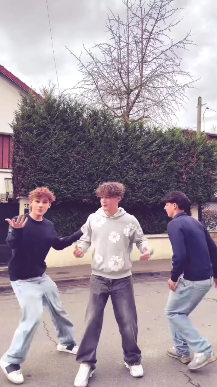 @Twinkboy