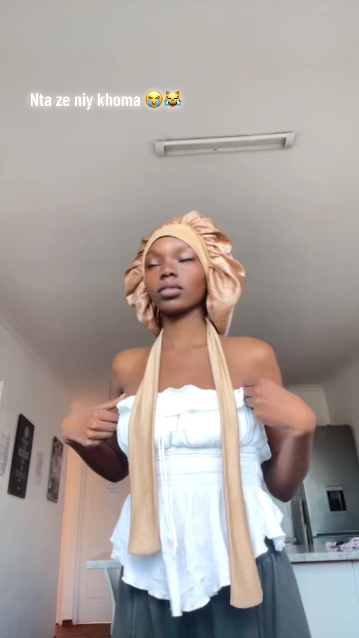 @Melanin Jay ᥫ᭡