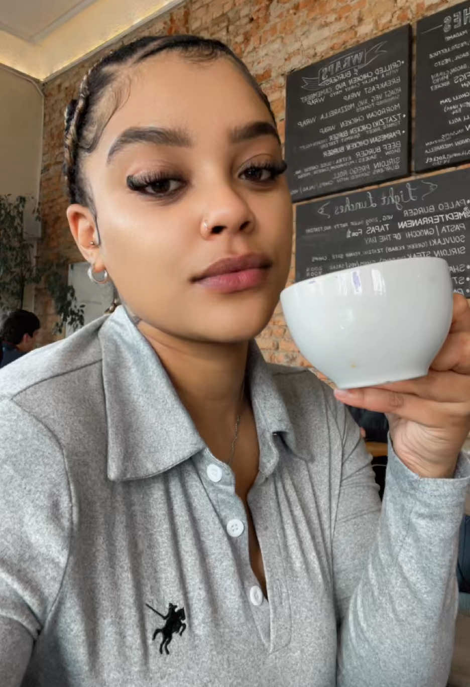 @𝐀𝐧𝐝𝐫𝐞𝐚 𝐉𝐚𝐝𝐞