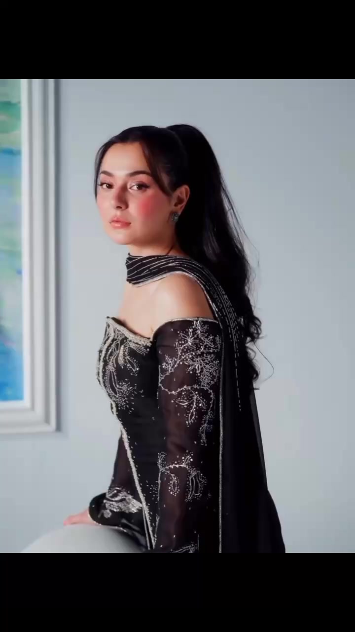 @Hania Aamir
