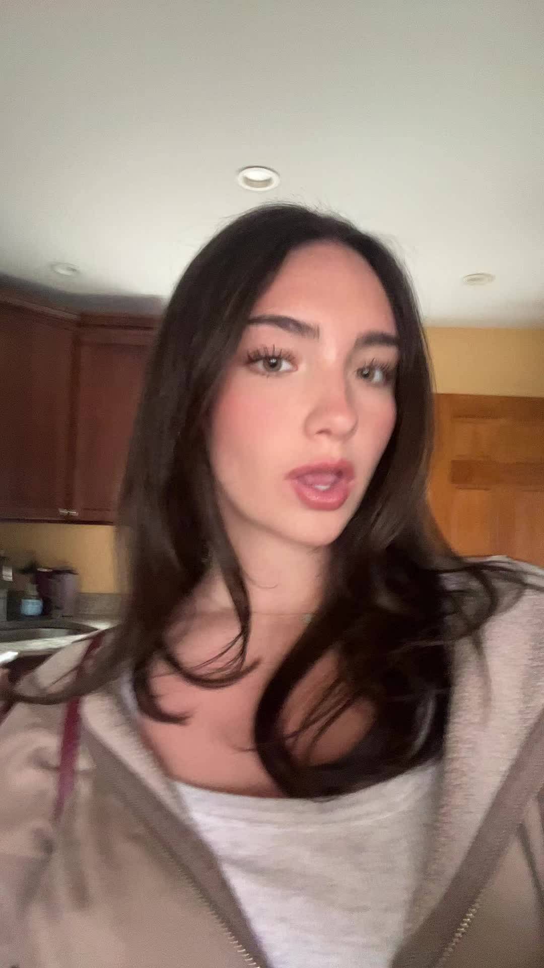 @J E S S