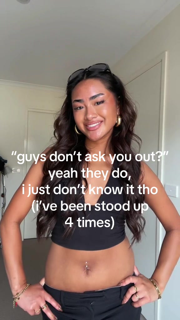 @TH💋NIA