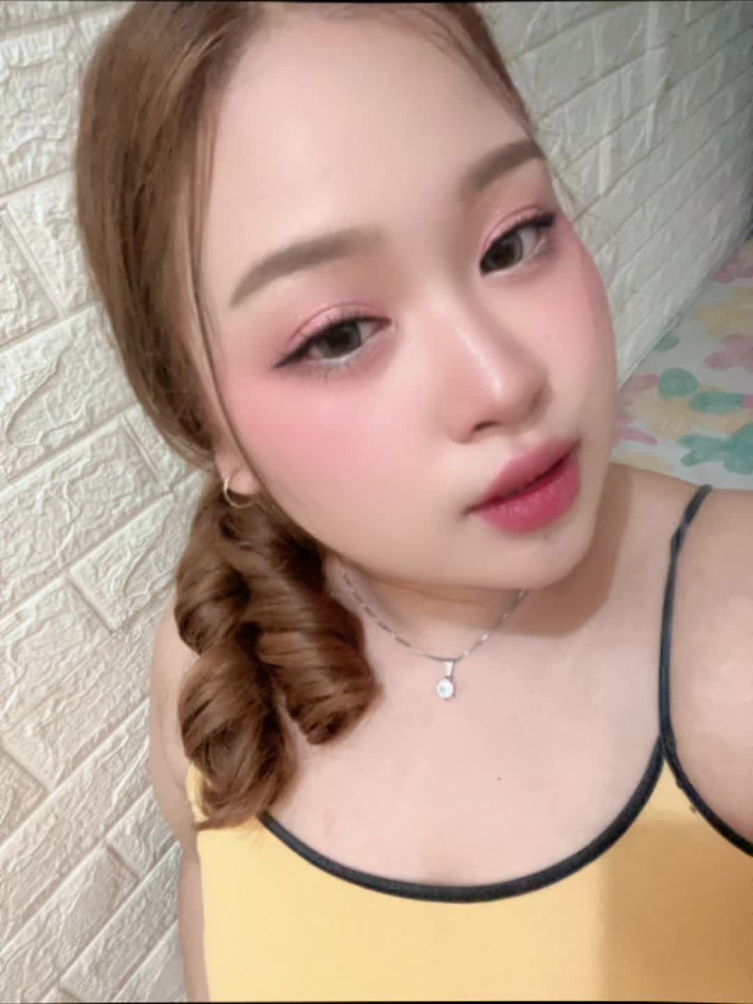 @ayy
