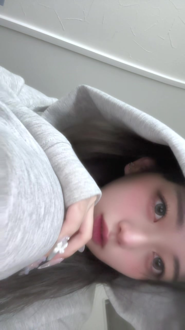 @にー