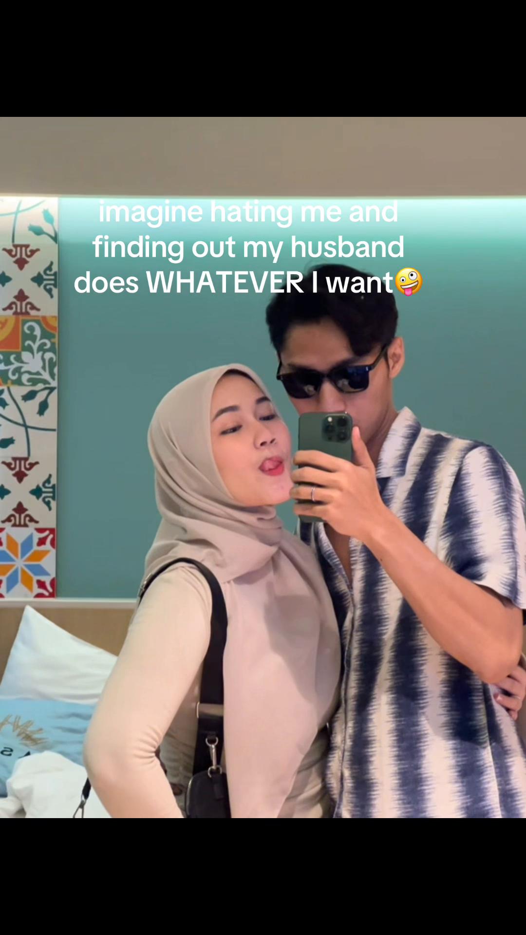 @<3