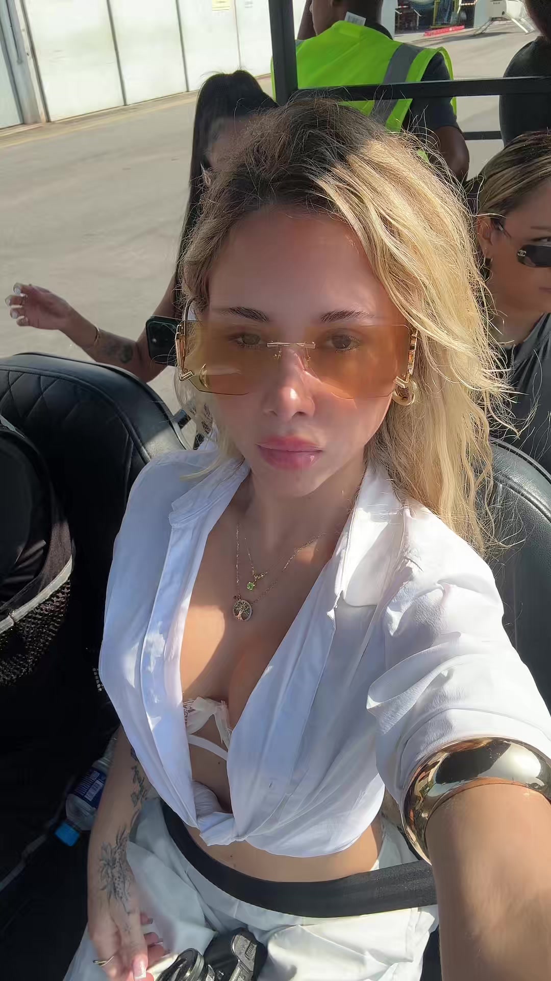 @Isa