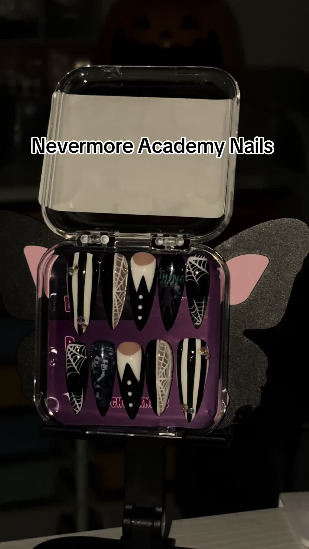 @GhoulxNails 🕸️