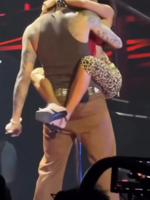 @chrisbreezybrown
