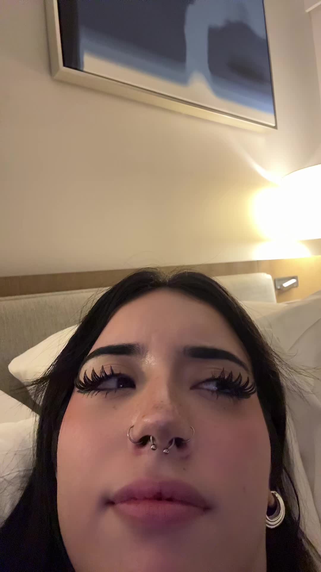 @shyshy