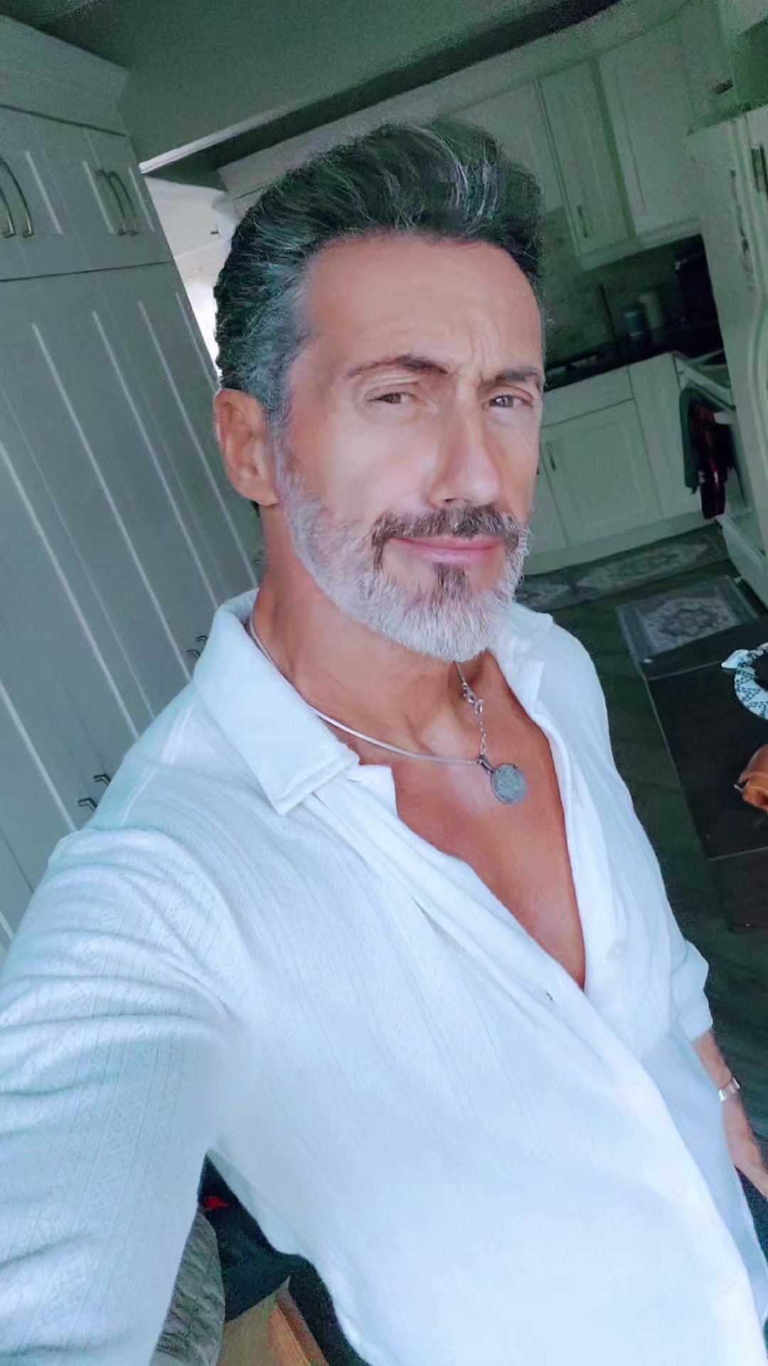 @Antonio/ touch me softly