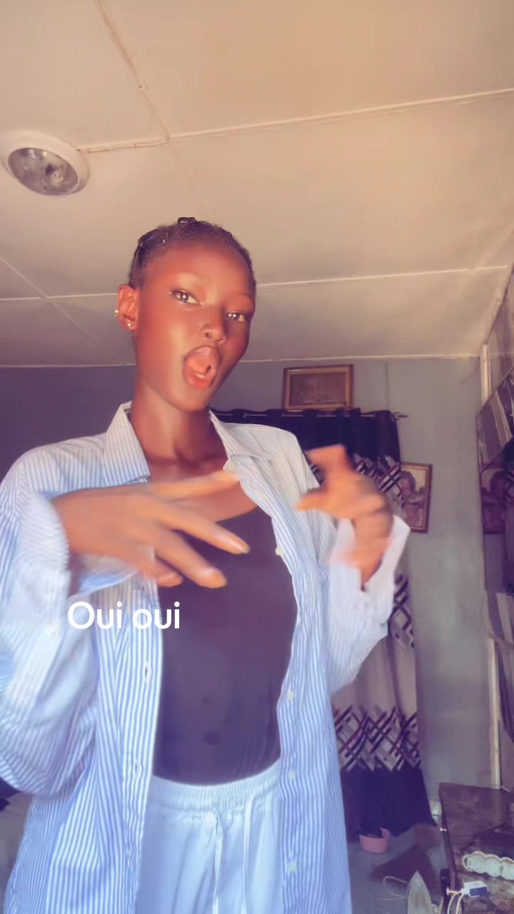 @Quęnn blãck🖤