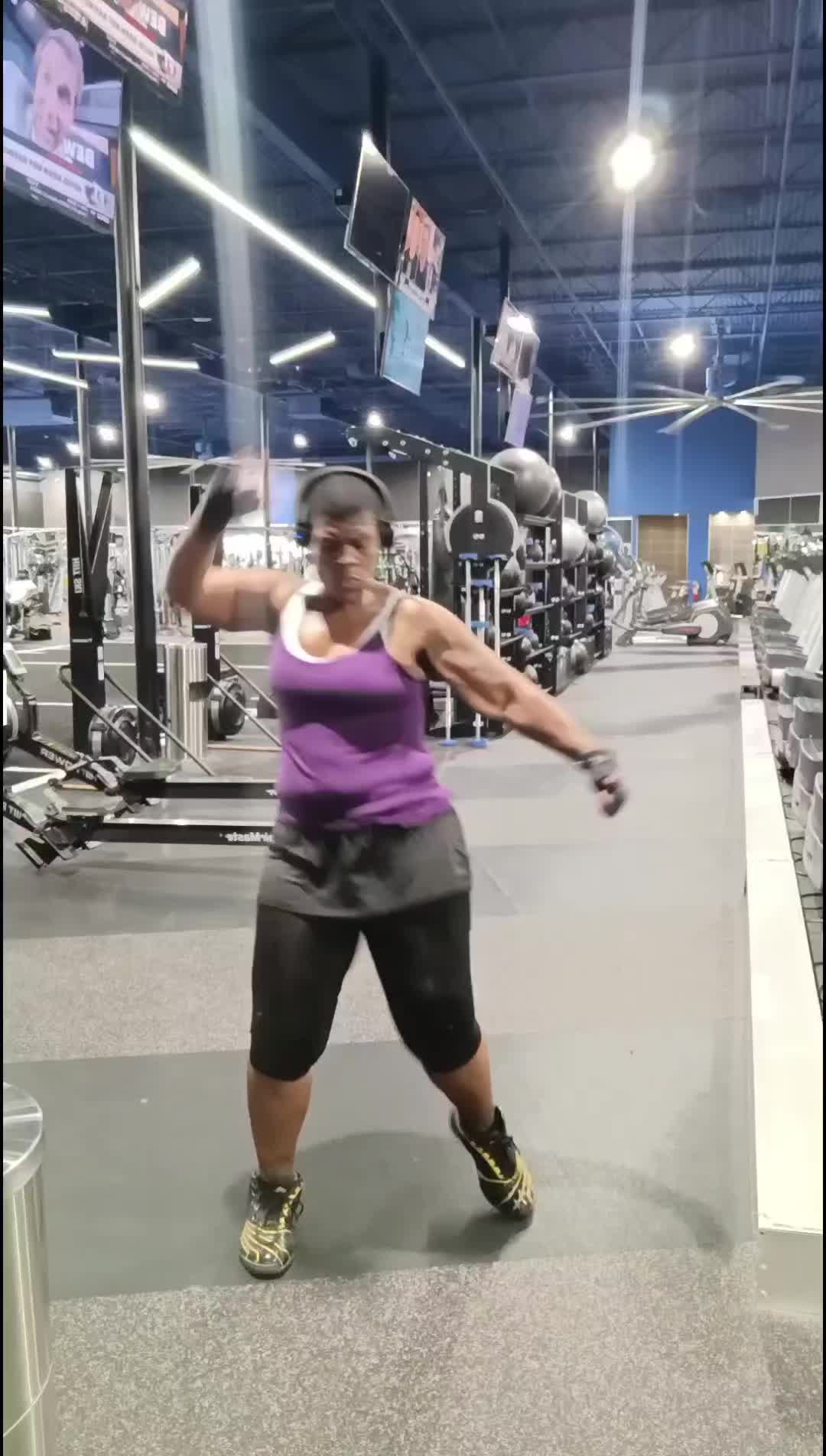 @locaknoni