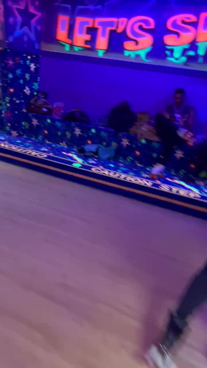 @melanieatlskates