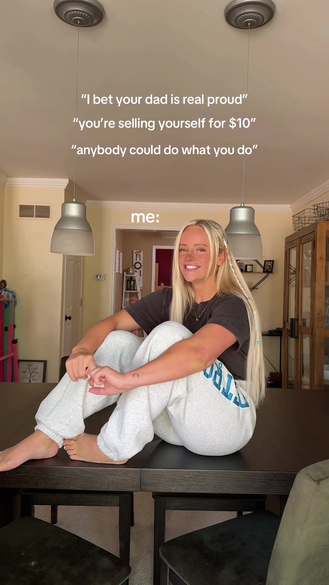 Erica Lovely (@erica_lovelyyy) - Urlebird